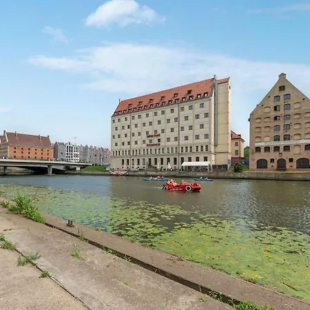 Z Widokiem Na Rzeke By Grand