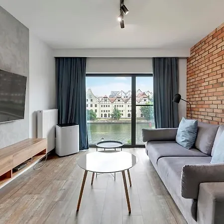 Z Widokiem Na Rzeke By Grand גדנסק